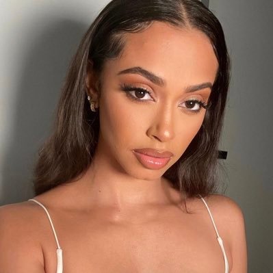 kendraandrew4's profile picture. proud traveler, interested in international politics, savvy.. lover of the earth 🌏, lover of humans