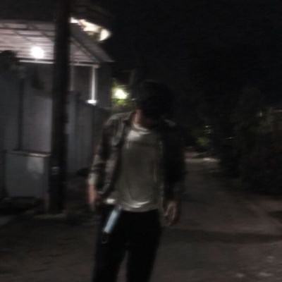 mbibaiueo's profile picture. ruang hampa dari sisi gelap kehidupan