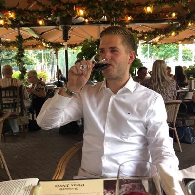 Sven54191592's profile picture. 