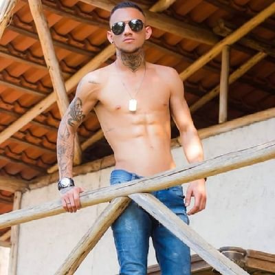 escorpiano🦂
amante de tatto😉
paulistano ❤
safadão 😈🍆💸😋🍆