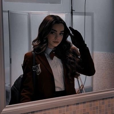 '𝔰𝔥𝔢 𝔫𝔢𝔢𝔡𝔢𝔡 𝔞 𝔥𝔢𝔯𝔬, 𝔰𝔬 𝔱𝔥𝔞𝔱'𝔰 𝔴𝔥𝔞𝔱 𝔰𝔥𝔢 𝔟𝔢𝔠𝔞𝔪𝔢' 🦋
ig: _ines_almeida__