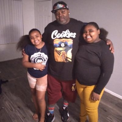 🗣️SOUTHERN CALIFORNIA RAISED.. IM 43 YOUNG... LIVE LIFE TO THE FULLEST💯💪..BLACK LIVES MATTER..LOVE BBW QUEENS AND I ADORE KIDS..GIRLS DAD..