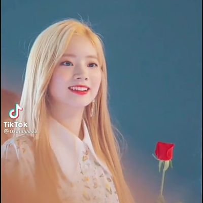 TWICEからK‐popアイドルに沼り今は色んなグループを覚えてる。最近やっと王道は大体覚えたつもりだったり。Twitterあんま開かないけどフォロバはします!変な人以外