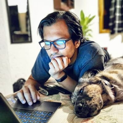 EliRdz09's profile picture. Todas las mañanas comparto mi pancito dulce con @nayleaglvz
Me gusta hablar de dinero, empresas y esas cosas.