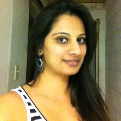 AarshatiA's profile picture. I got that red lip, a classic thing that you like.