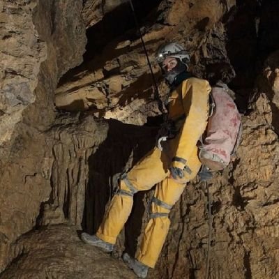 Master's student at #Uwyo | habitat selection of #bats  | aspiring ecologist | part-time cave dweller | like most millennials, has a plant 🪴 problem (she/her)