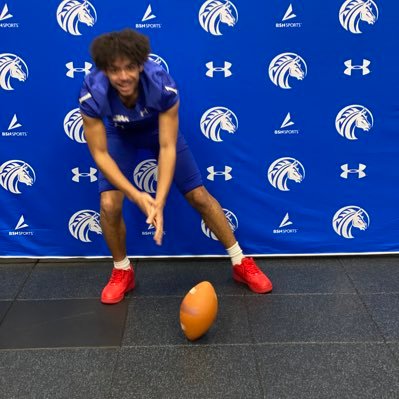 NGHS, 6’2, 190lbs, WR, c/o 2022