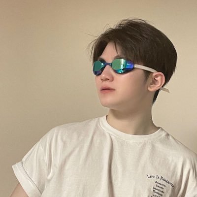 @pledis_17•she/her•ot13•18 | @ahof_official