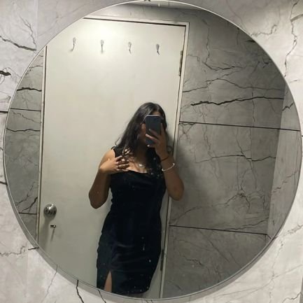 Sabthikhaii's profile picture. haan, minor hu toh kya? 


ig @eliiiieee._