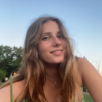 simonajaci's profile picture. nchs