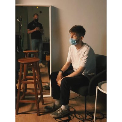 EliottPoyzer's profile picture. painfully average at everything