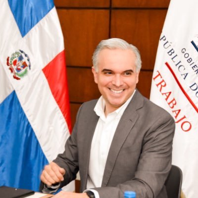 Abogado, Presidente del Partido Revolucionario Social Demócrata. Ministro de Trabajo de la República Dominicana. Trabajo para aportar a mi sociedad