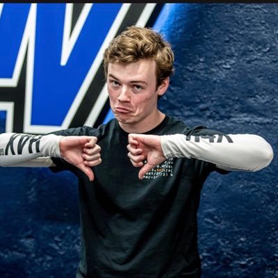 21 - @GVSUesportsClub VP & R6 Captain - Computer Science Major