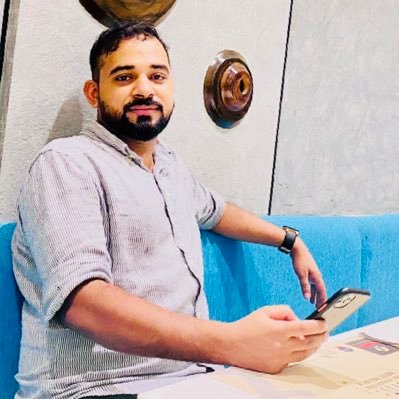 RaoofQureyshi's profile picture. Life does not get better by chance📈📈📈