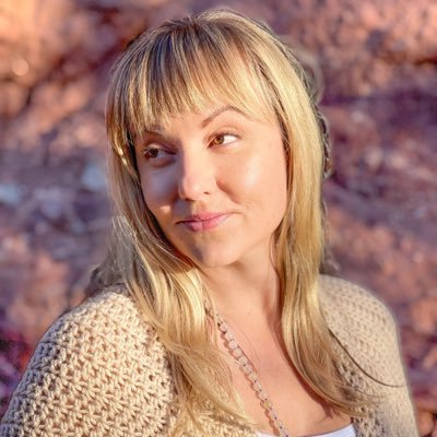 YogaNidraGirl's profile picture. Engineering deep brainwave states w/ Yoga Nidra/NSDR guided meditations for ppl who want to rest, rewire & transform. Ancient wisdom, backed by modern science.