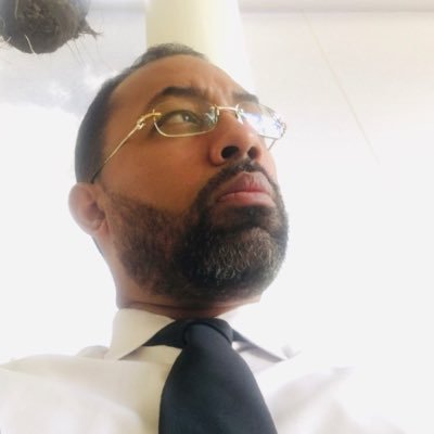 Jonatha63792312's profile picture. Perseverancia, honradez e integridad