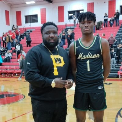 hungry athlete, 6'3 174lbs basketball, football player. Highly respectful, and a hunger to learn and coachable.. hursteric85@gmail.com
