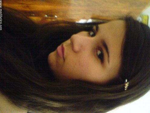 Me gusta el rock, antrear, y pasarmela bien cuando se puede, cantante frustrada, busca oportunidad, ... Llame ya! jajaja