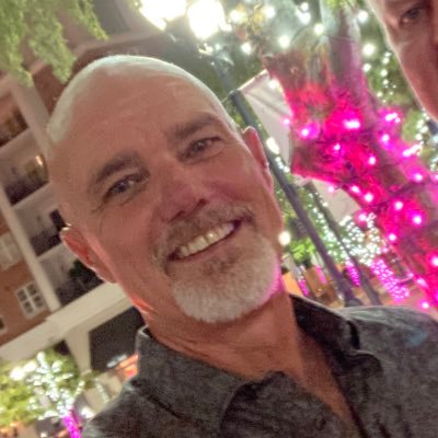 husband of @SteveCPAnMB, CPA, 🏳️‍🌈 community advocate, beach loving guy, enjoy anything outside (when it is warm), cooking, eating and drinking with friends.