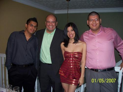 Machaleño de corazón, Aventurero, Empresario, Profesional tributario.