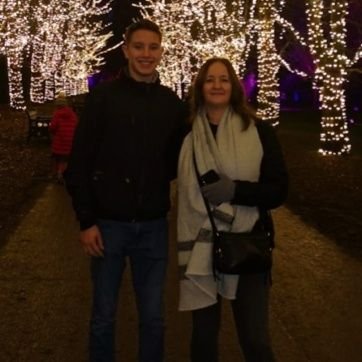 PaulaMoreau6's profile picture. 