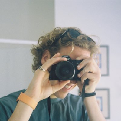 Love UX Design, Apps, Photography, Film, Running.