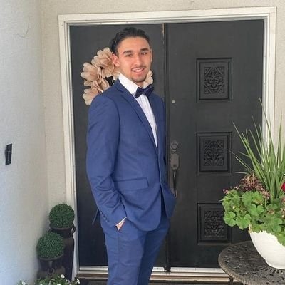 Dominic31528780's profile picture. 