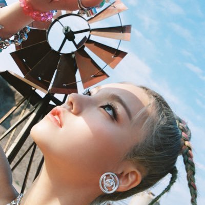 ITZY_EVERGLOW0's profile picture. ♡ITZY 예지 ♡NMIXX 규진 ♡EVERGLOW 이런 05(06)