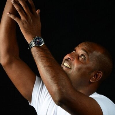 Roba6aby's profile picture. حرية سلام وعدالة ومدنية خيار الشعب، ما هنت يا سوداننا يوماً علينا، ولن نساوم في دماء الشهداء، وسنظل ثواراً في سبيل بناء الوطن 🇸🇩🇸🇩