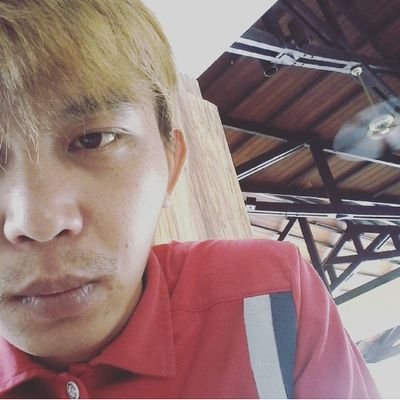 Trihan_10's profile picture. Terbit untuk mencari pengalaman dan Terbenam untuk memperbaiki masa depan semangat meskipun Realita menghajar mu Habis2an
Tetaplah hidup walaupun tak Berguna ..
