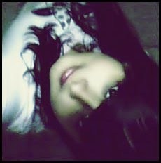 quem se descreve , se limita (;