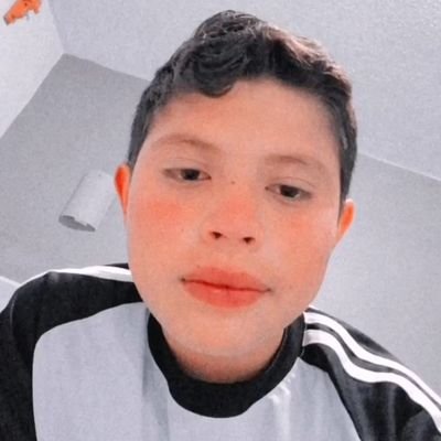 Isaacros28200's profile picture. Jugar futbol
