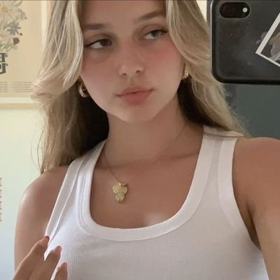 anypaints's profile picture. sirius black is minecraft without craft.     (d-ela)