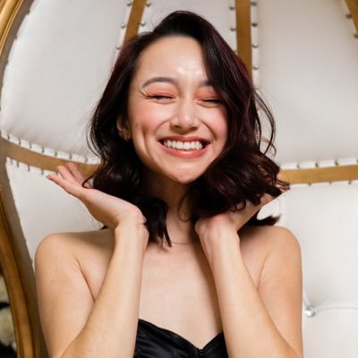 skylersax's profile picture. 50% filipino 50% legs