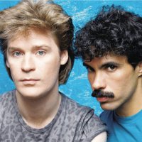 Out of Touch: A Hall and Oates Podcast(@hallandoatespod) 's Twitter Profile Photo