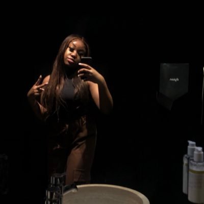 issyaagirlzee's profile picture. igbo🙈 add my snap - zinaaxoi