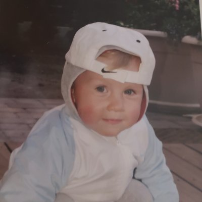 Gamer, YouTube streamer.