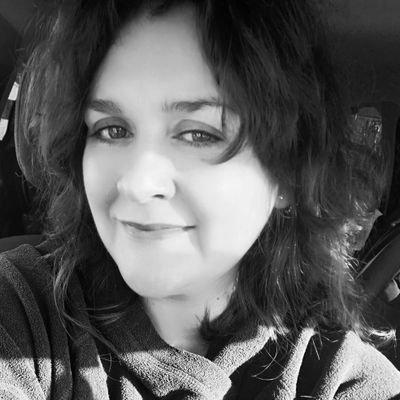 KHillwonkidonki's profile picture. Optimist. Poet. Tree-sniffer. Horserider. Dog-walker. Cat-herder. Mum of 5. Technophobe. General ponderer.