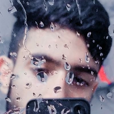 _ujjwal_001__'s profile picture. 