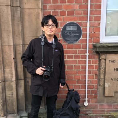 西日本新聞報道センター/福岡都市圏/「やさしい日本語」 @nishinip_easyj 管理/戦争の記憶/ローカルメディア連携(JODパートナーシップ)/メディアとプラットフォーム/地元フクオカ好き/ビートルズ /平たいものを指1本でくるくる回せます