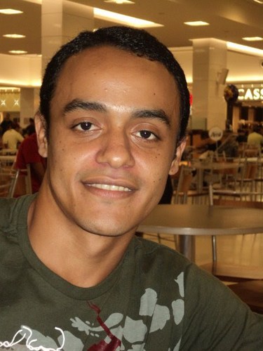 Quando eu me pergunto quem sou eu, sou o que pergunta ou o que não sabe a resposta?