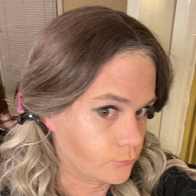 Cd/ trans/ gender fluid bottom sub. Love to get my throat stuffed. Always up for making a video or two