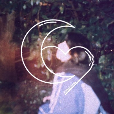 jpegclaudia's profile picture. graphic designer in the making 🪐