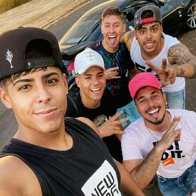 Me segue no insta 
@nenem_hunters