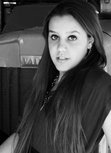 Eu vivo mais e penso menos :) 
http://t.co/XngwZ8JKU1