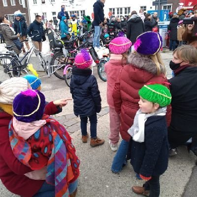 De bib ik lees veel weet veel over verschillende ondewerpen woontin hasselt