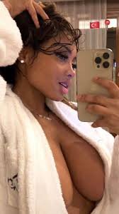 Daniela02837913's profile picture. 