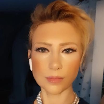 Museania's profile picture. Been to Mars and back!
#artist #promoter of @thebirdiesunday #music