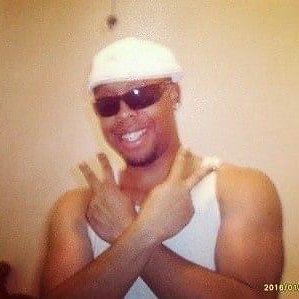 I’m just a fun easy-going guy personable open minded always laughing looking for good jokes. Hoping to live in a world where I can make a difference. #love
