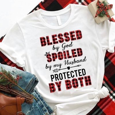 kweenb428's profile picture. God-fearing, retired LEO, mother of two, wife of one, living my life like it’s golden! Hates racism, injustice and diseases w/o cures. govt needs better leaders